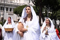 Italy: Tưng bừng lễ hội mừng thành phố Rome bước sang tuổi 2776