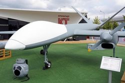 Mẫu UAV Nga nặng 2,5 tấn, mang 450kg bom đạn có thể sắp được tung vào mặt trận ở Ukraine