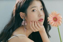 IU tiết lộ cực shock nghe tin Moobin qua đời, đau xót phải chứng kiến nhiều đồng nghiệp liên tục ra đi