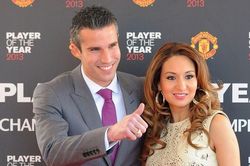 Lùm xùm tình ái của Van Persie
