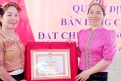 Những 'thủ lĩnh' thôn, bản hết lòng vì người dân