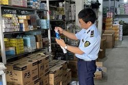 Liên tiếp phát hiện hàng giả mạo nhãn hiệu nổi tiếng