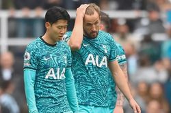Tottenham rơi xuống đáy sâu của khủng hoảng