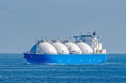 Eni khởi động các dự án LNG cung cấp cho châu Âu