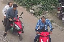 Truy tìm 2 người đàn ông nước ngoài nghi liên quan tới trộm cắp