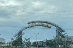Bài 4: Phát triển thị trường lao động linh hoạt, bền vững và hội nhập
