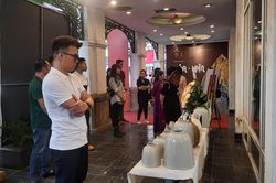 Trưng bày các sản phẩm của dòng gốm Be chạch