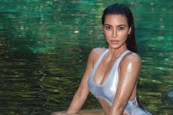 Minh tinh 'Bản năng gốc' chỉ trích Kim Kardashian