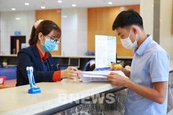 'Lờ' quy định, vẫn còn ngân hàng 'gợi ý' khách hàng mua bảo hiểm khi vay vốn