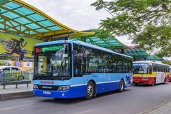 Mới đạt 80% kế hoạch quý 1, 'ông trùm' xe buýt Hà Nội dự tính gì để 'hút' thêm hành khách?
