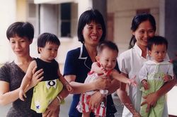 Hơn 16.300 em bé chào đời tại Bệnh viện Từ Dũ nhờ thụ tinh ống nghiệm