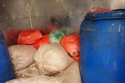 Chặn giữ gần 400 kg nội tạng động vật 'bẩn'
