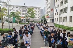 Thi đánh giá năng lực: Nỗi lo lộ đề thi