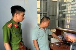 Tin mới vụ cán bộ địa chính xã nhận hối lộ