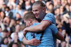 Man City mơ ăn 3: Cặp đôi hoàn hảo De Bruyne và Haaland