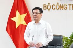 Bộ trưởng Nguyễn Hồng Diên chủ trì cuộc họp về đảm bảo cung ứng xăng dầu