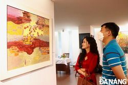 Chiêm ngưỡng những sắc màu tháng Tư