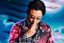 Sát ngày biểu diễn, vì sao Tuấn Hưng lại bất ngờ hủy show hát miễn phí?