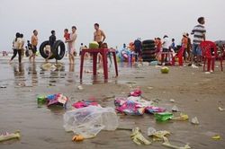 Rác sau ngày lễ