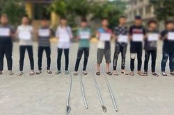 Hà Nội: Nhóm đối tượng 'manh động' mang hung khí đi đánh người nhằm 'trả thù'