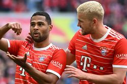 Dortmund bị Bayern soán ngôi