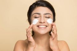 6 món mỹ phẩm cần thiết khi đi du lịch