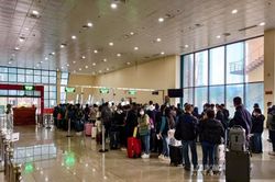 Nghỉ lễ 30/4 -1/5, lưu lượng khách qua Cửa khẩu quốc tế Hữu Nghị tăng đột biến