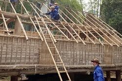 Những 'nghệ sĩ' Tây Nguyên giữa lòng Hà Nội