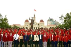 Thể thao TPHCM vững vàng tiến bước