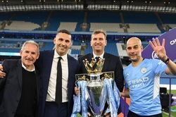Xavi dự đoán táo bạo cú ăn ba của Pep Guardiola cùng Man City