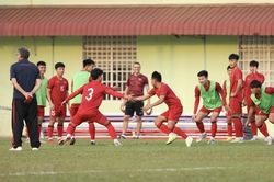 Đội tuyển U22 Việt Nam tập luyện trước trận gặp U22 Singapore