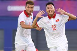 Đánh bại U22 Singapore, U22 Việt Nam chiếm ngôi đầu bảng B