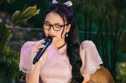 Hát lại Quê em mùa nước lũ sau 10 năm, Phương Mỹ Chi có giảm phong độ?