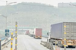 Tổng trị giá xuất - nhập khẩu qua các cửa khẩu trong 5 ngày nghỉ lễ đạt hơn 10 triệu USD