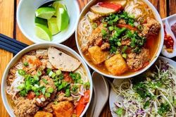 Bún riêu Hà Nội - Món ngon chuẩn vị đường phố