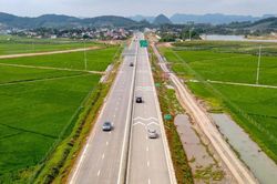 Giao thông đi trước mở đường