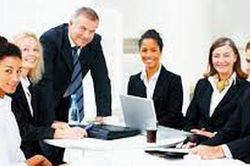 Được tiếp tục cấp giấy phép lao động
