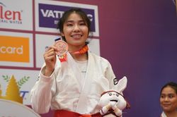 SEA Games 32: Dù chấn thương, Đặng Thị Huyền vẫn cùng đồng đội tuyển jujitsu giành 3 HCĐ