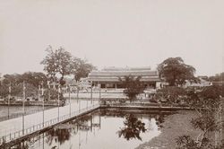 Loạt ảnh 'quý như vàng' về kinh thành Huế năm 1896 - 1900