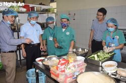 Nghệ An tăng cường thanh tra, xử lý vi phạm an toàn vệ sinh thực phẩm trong mùa hè