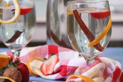 6 công thức nước detox mùa hè vừa ngon lại giúp chị em khỏe đẹp