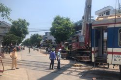 Thông tuyến đường sắt Bắc - Nam sau sự cố tàu SE1 trật bánh khi vừa rời ga Huế