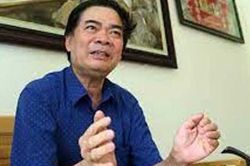Nhà văn Đoàn Hữu Nam - Đêm xòe xuân