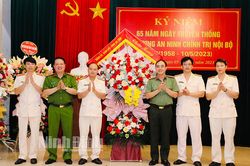 Kỷ niệm 65 năm Ngày truyền thống lực lượng an ninh chính trị nội bộ