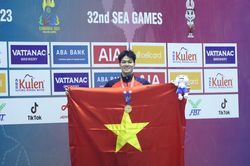 Trần Hưng Nguyên 'mở hàng' HCV cho bơi Việt Nam tại SEA Games 32