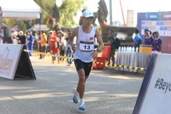 Hoàng Nguyên Thanh cúi đầu xin lỗi vì chỉ giành HCĐ điền kinh SEA Games 32