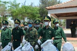 Sôi động những ngày hội trại 'Tuổi trẻ giữ biển'