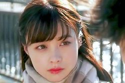 Idol Nhật: Mắt màu hổ phách đẹp như tranh, makeup đơn giản vẫn xinh