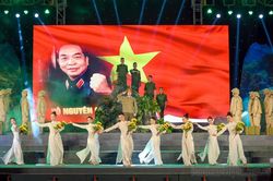 Đặc sắc chương trình nghệ thuật 'Bản hùng ca Điện Biên'