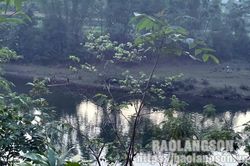Rủ nhau tắm sông, 1 nam sinh bị cuốn trôi